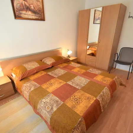 Valter Apartment *