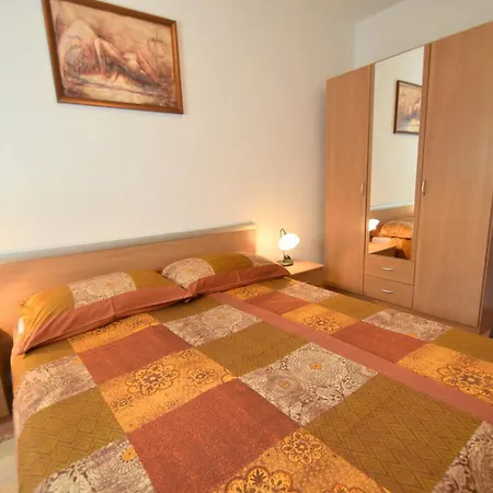 Valter Apartment *